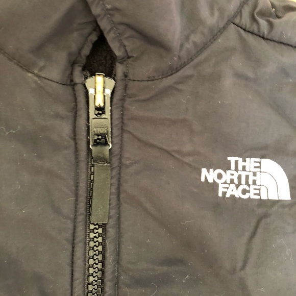 North face jacket 🔥 - Picture 4 of 6